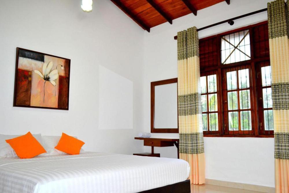 Sobaya Residence Ambalantota Extérieur photo